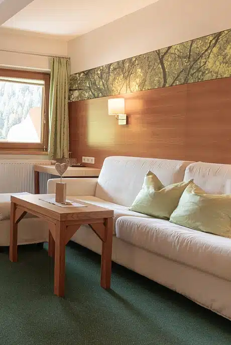 Elementezimmer Holz Romantika Pitztal Zangerl